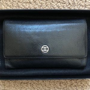 CHANEL lambskin wallet (black)